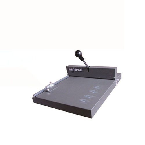 Machine de Frappe/Perforation (12A) EQU-RELL03 Machine de Frappe/Perforation (12A) EQU-RELL03