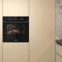 FOUR ÉLECTRIQUE ENCASTRABLE WHIRLPOOL 71 L  -  Noir (OMR35HROB)